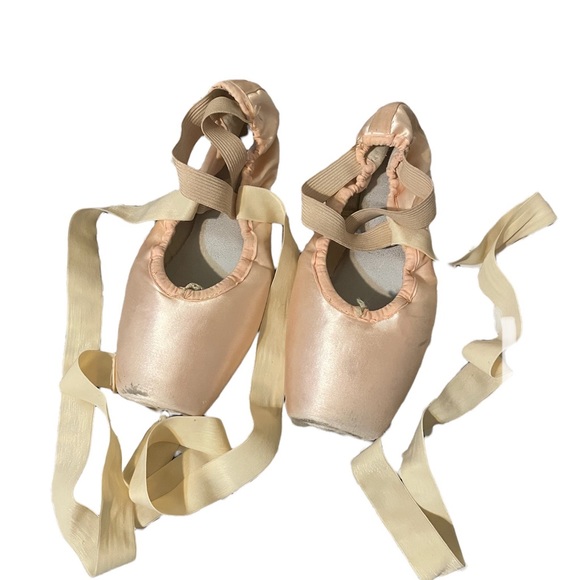 Other Used Pointe Shoes Ballerina Arts Crafts Russian Pointe Rp